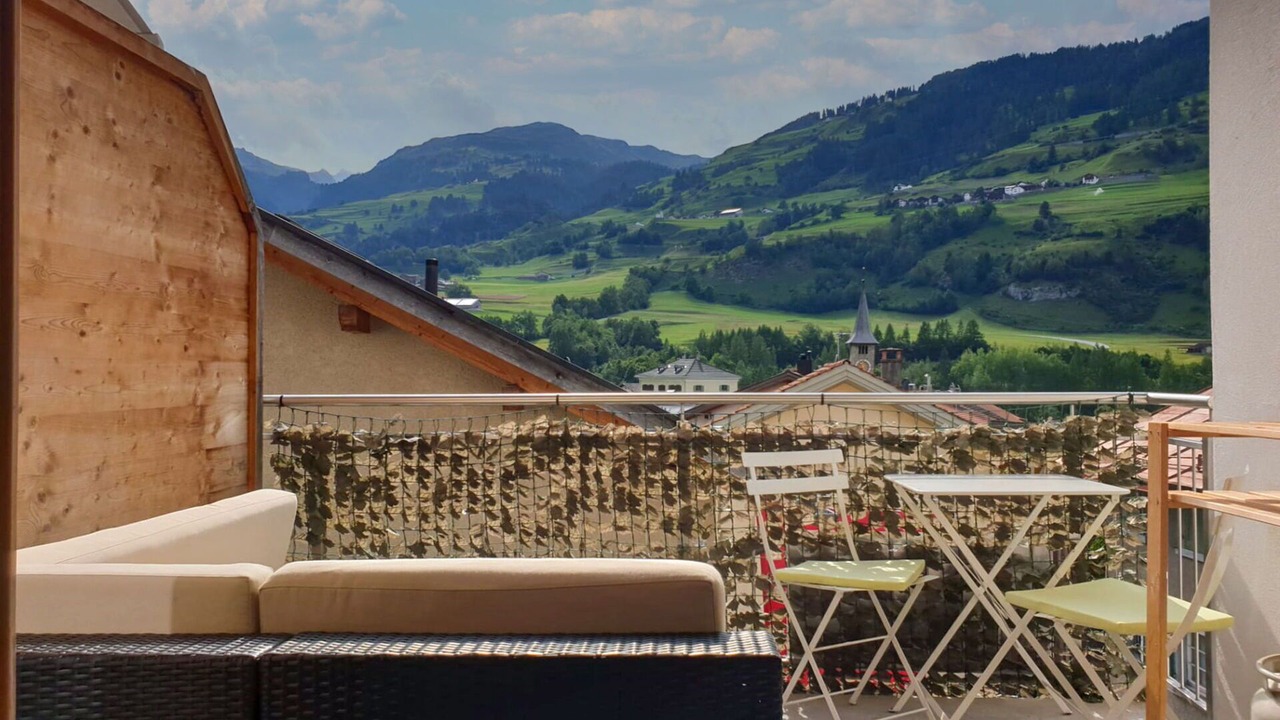 Photo of Patio Balcony in Zillis