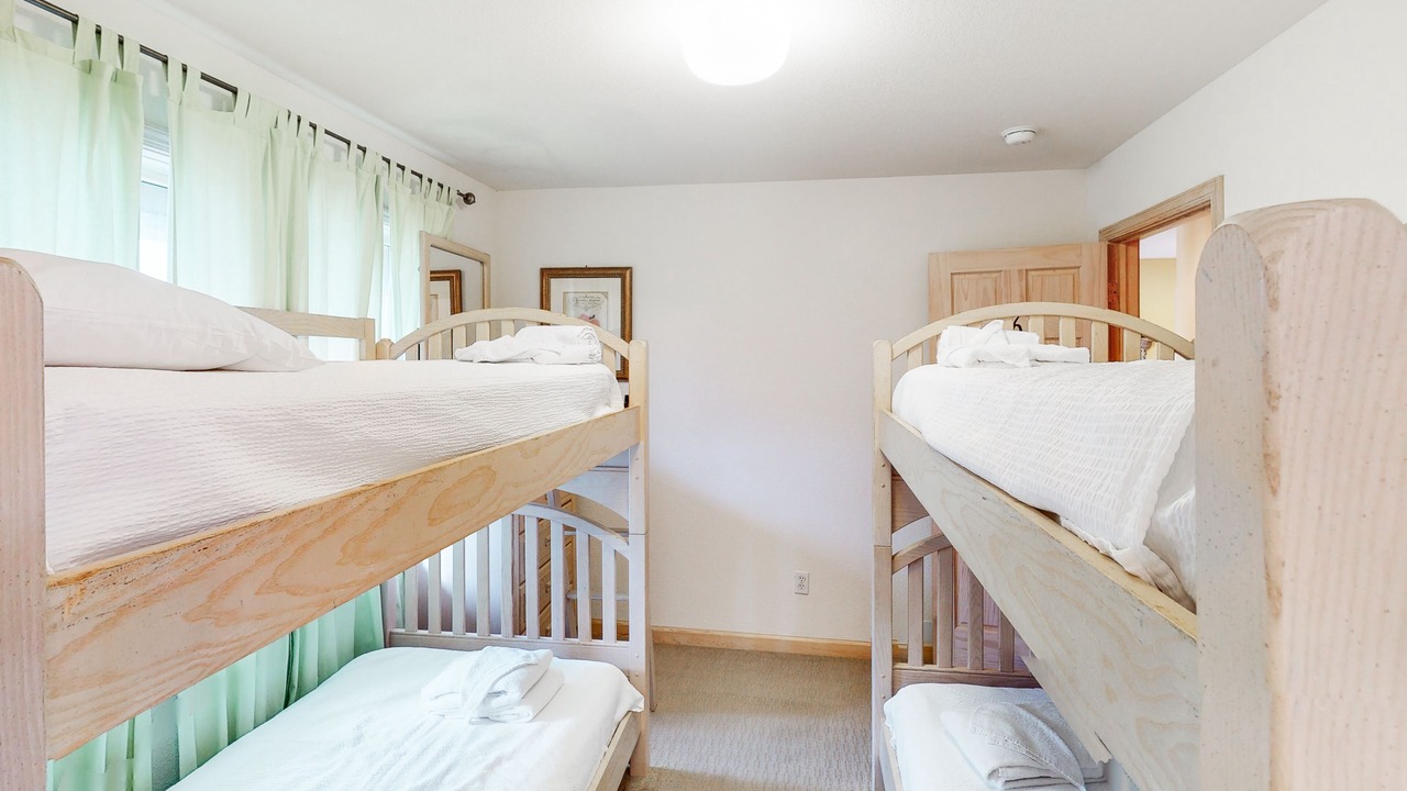 Photo of Bedroom in Ocean Hill