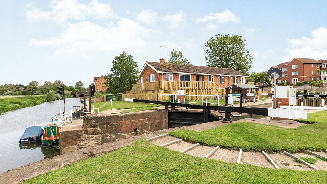 Photo of Others in Tewkesbury