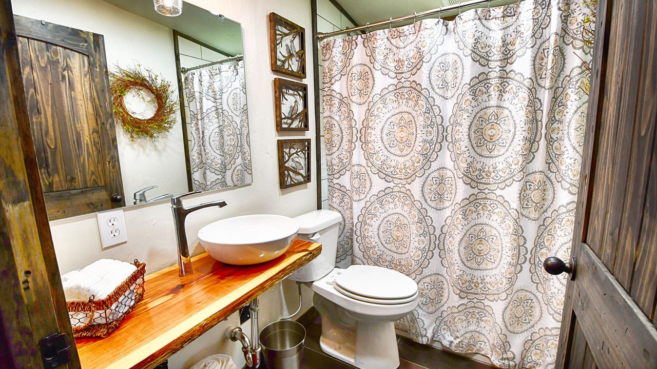 Photo of Bathroom in Tahlequah