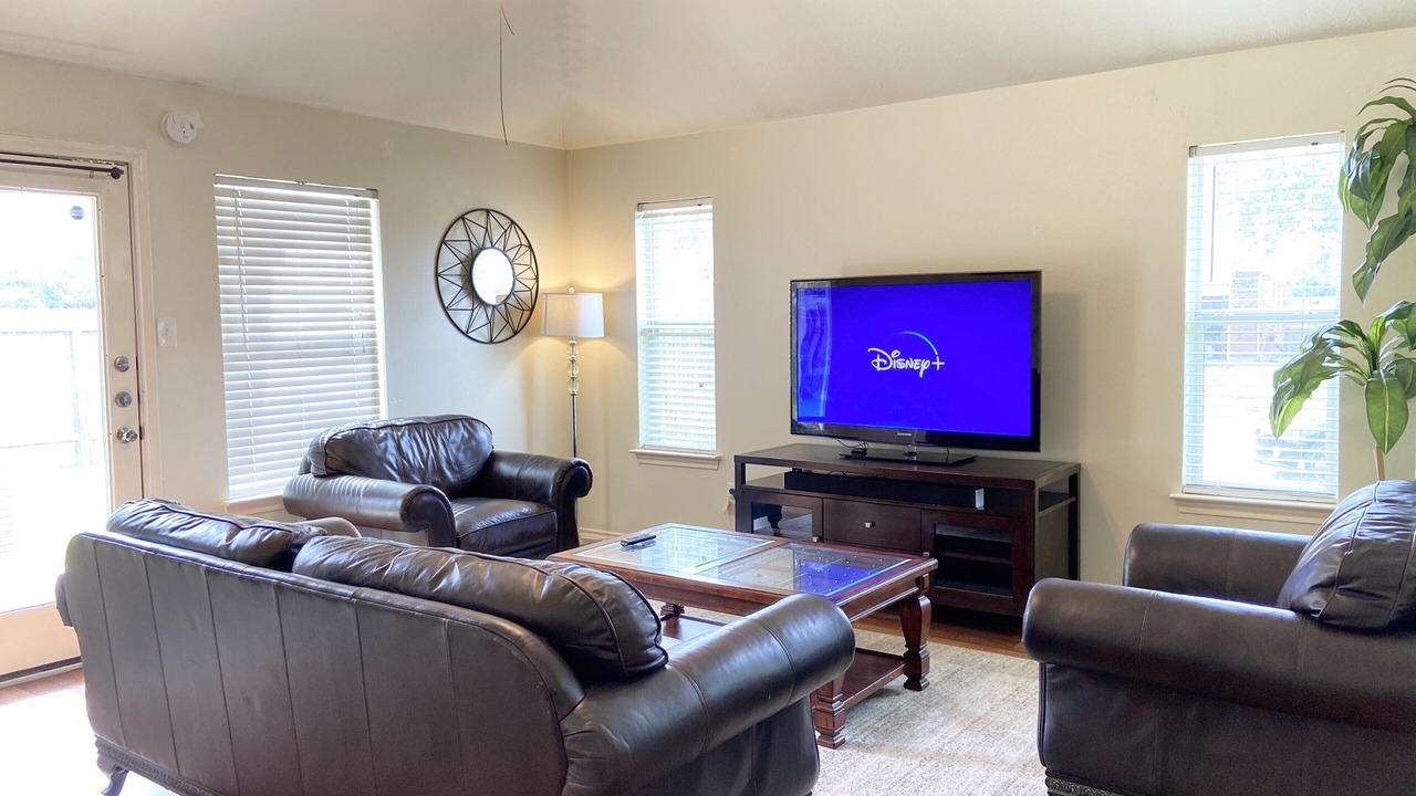 Photo of Livingroom in Baytown