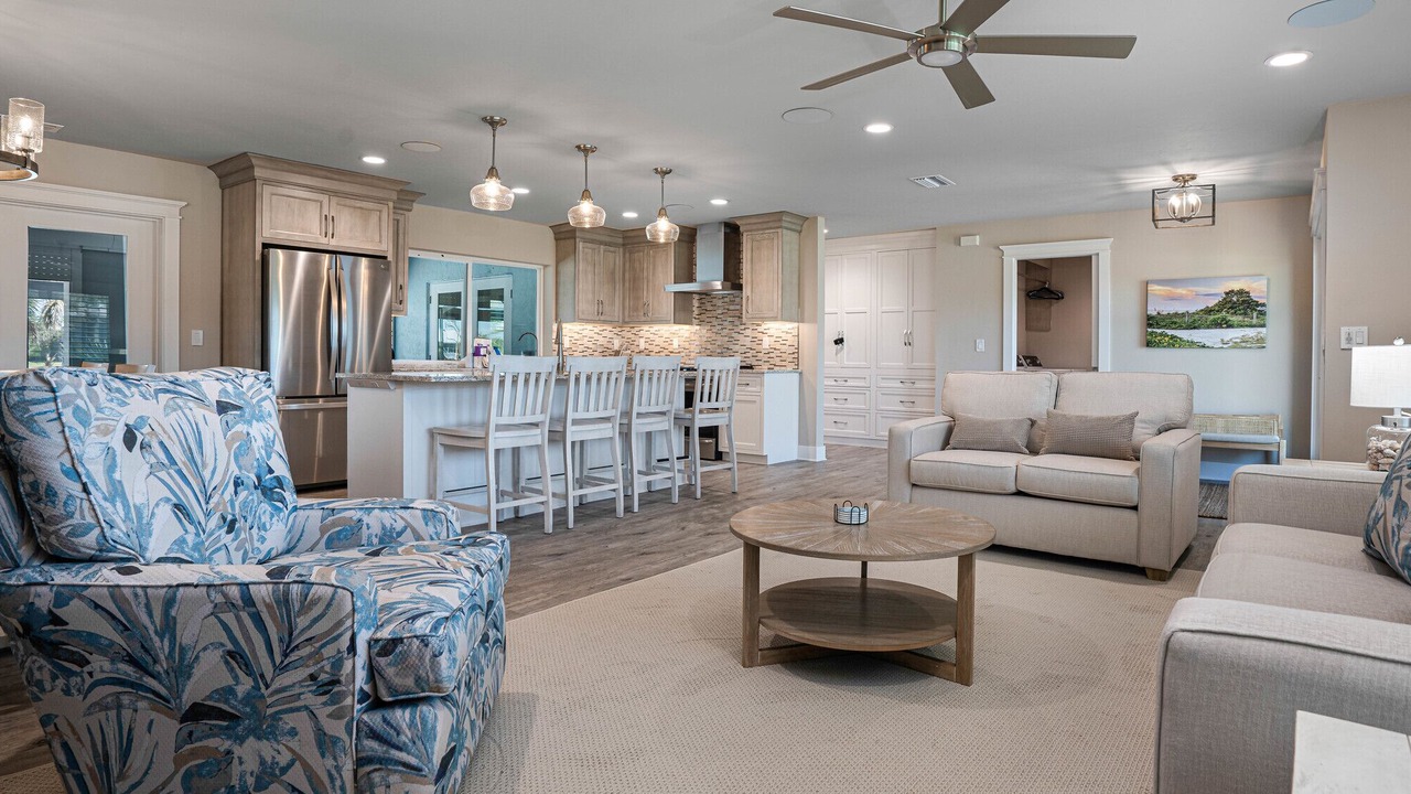 Photo of Bedroom in Murex Lakes