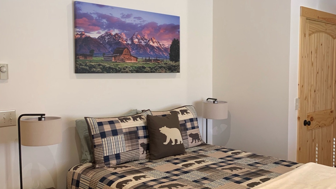Photo of Bedroom in Victor