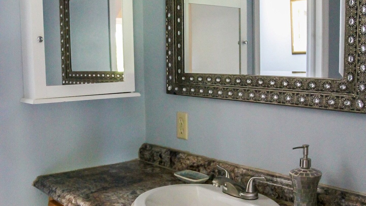 Photo of Bathroom in Munising