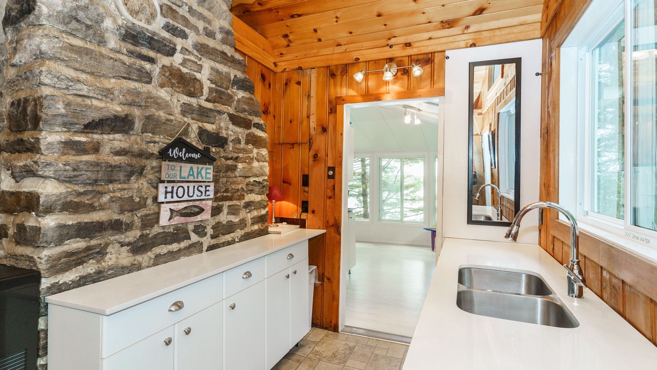 Photo of Bathroom in Algonquin Highlands