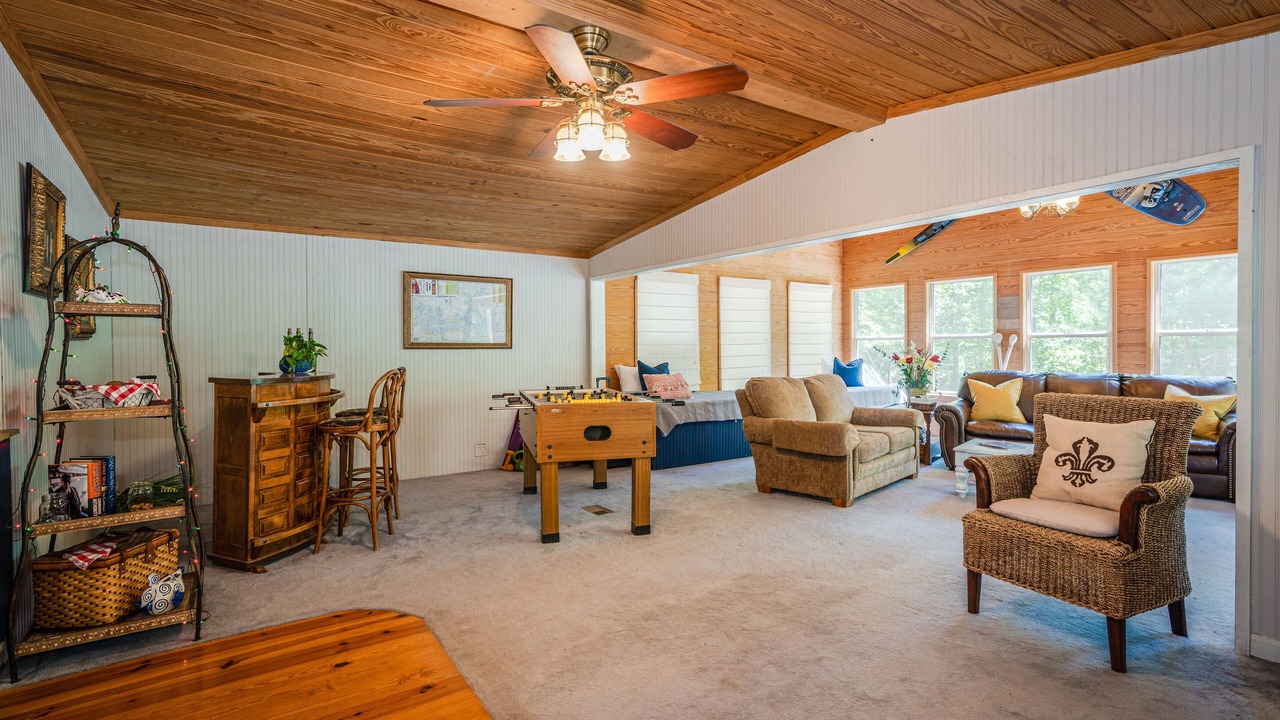 Photo of Livingroom in Buford