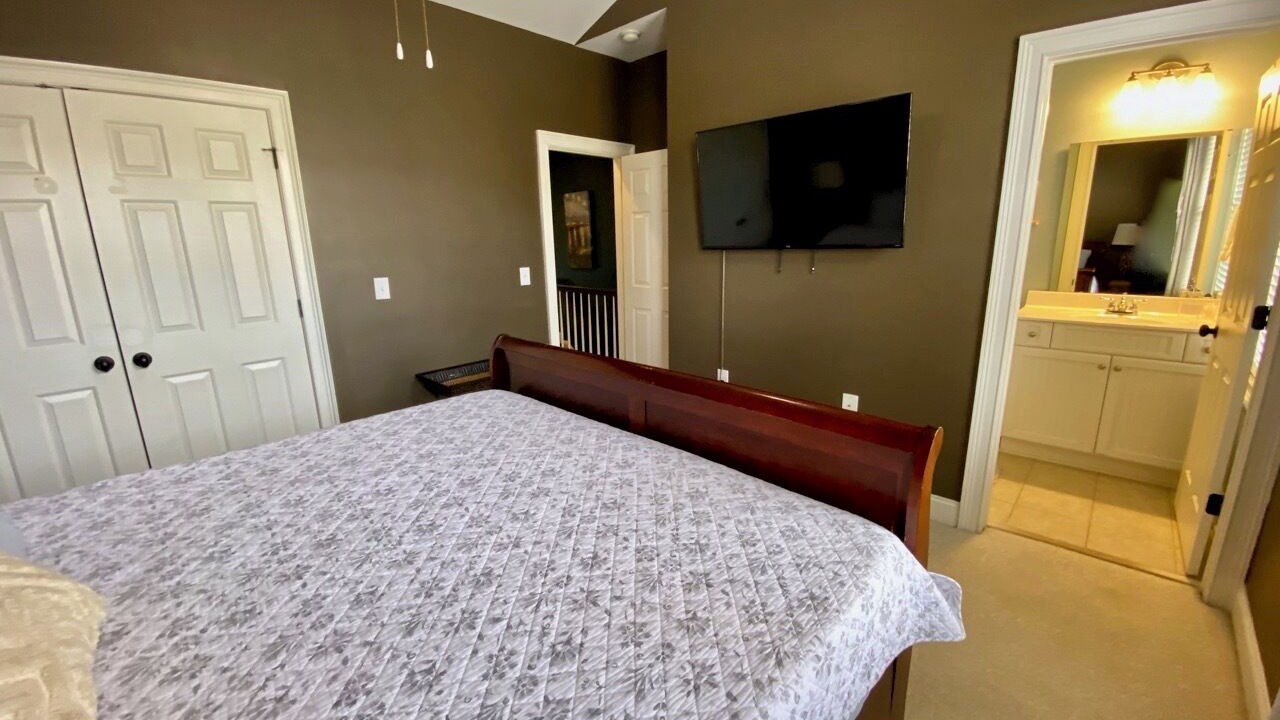 Photo of Bedroom in Greenville Downtown