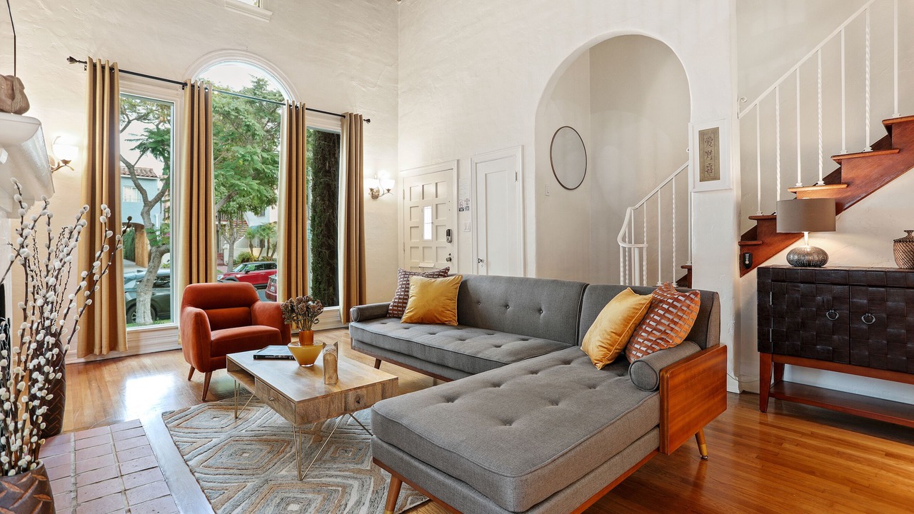Photo of Bedroom in Mid City