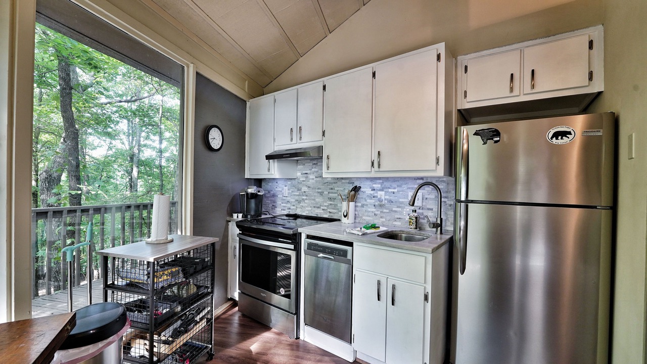 Photo of Kitchen in Big Canoe