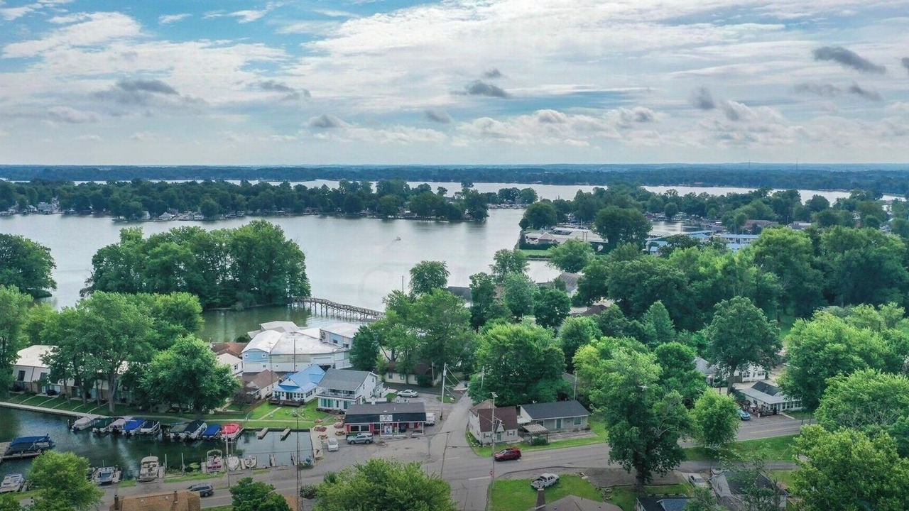 Photo of Outdoor in Russells Point