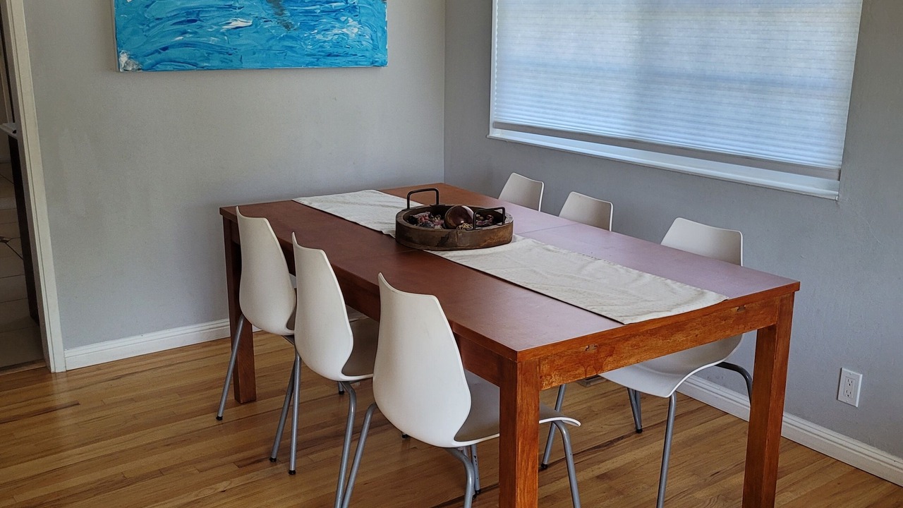 Photo of Livingroom in Cambrian
