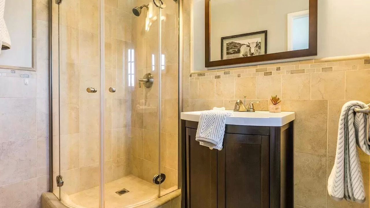 Photo of Bathroom in Cambrian