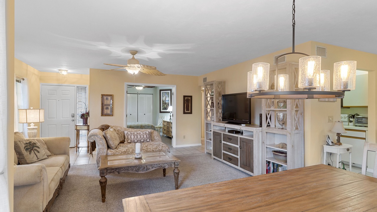 Photo of Livingroom in Kings Lake
