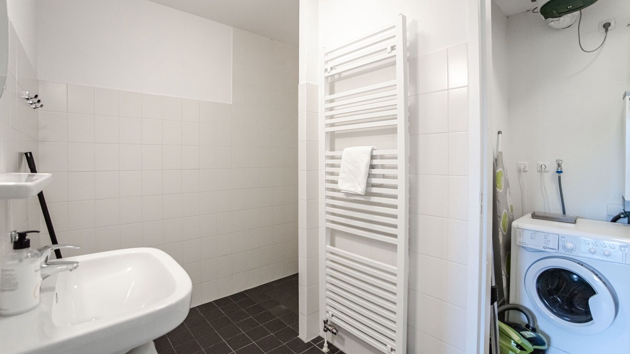 Photo of Bathroom in Merenwijk