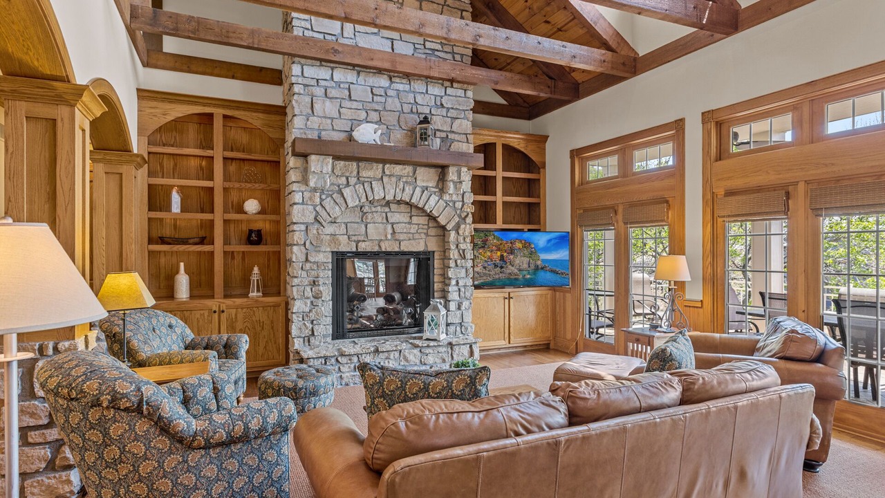 Photo of Bedroom in Camdenton
