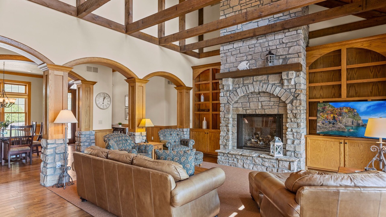 Photo of Bedroom in Camdenton