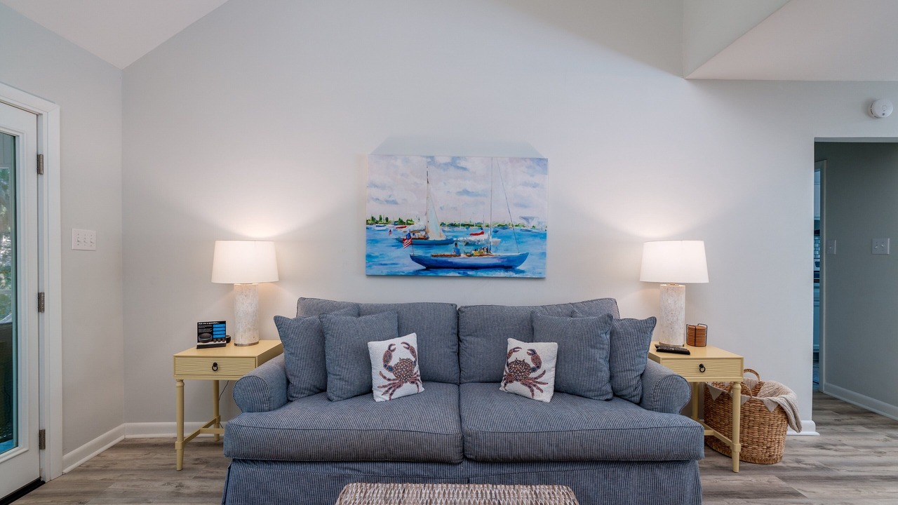 Photo of Livingroom in Tarpon Pond