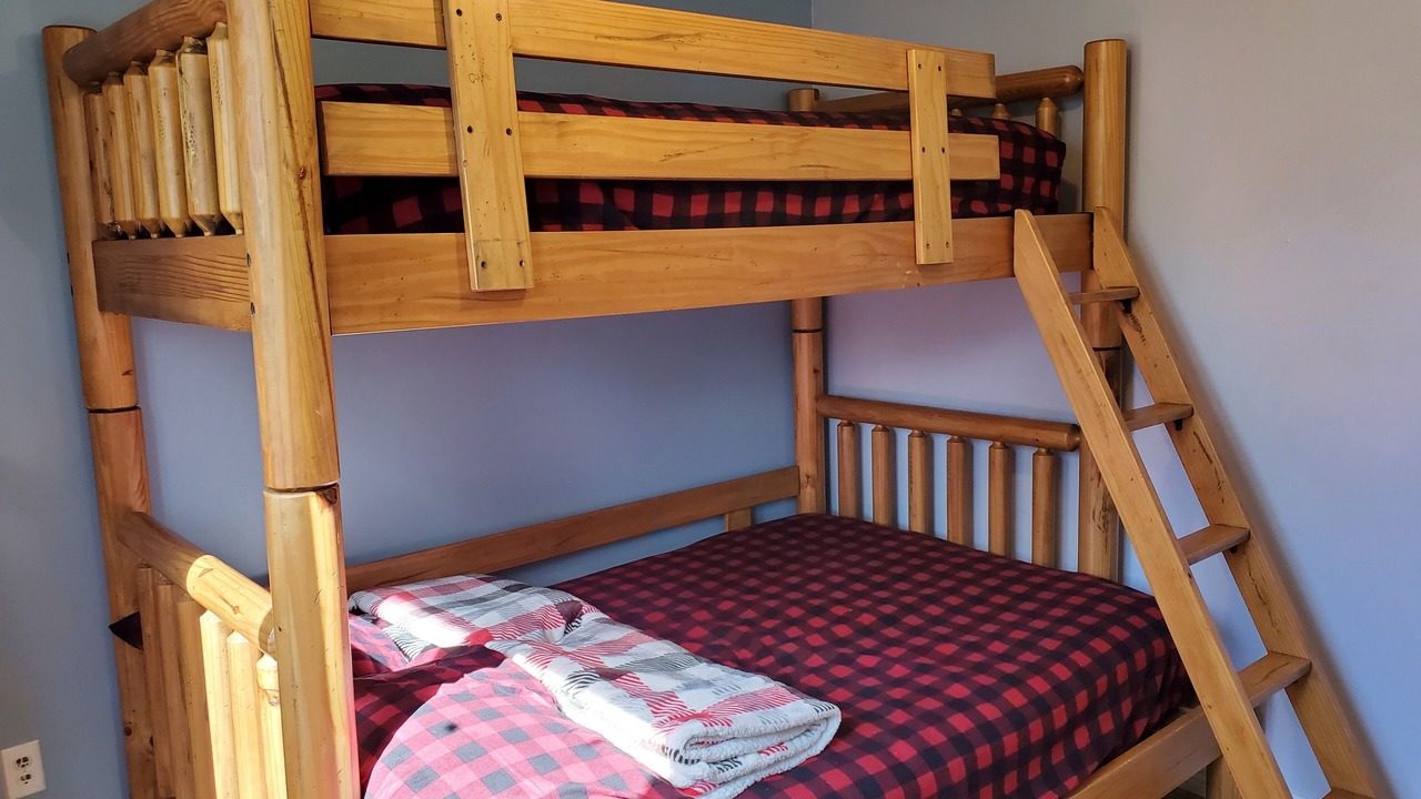 Photo of Bedroom in Lindsay