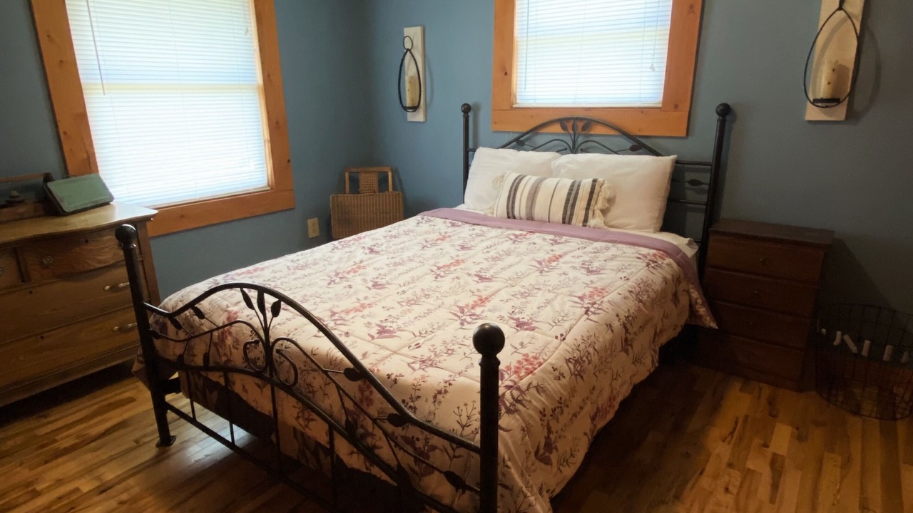 Photo of Bedroom in Elmira