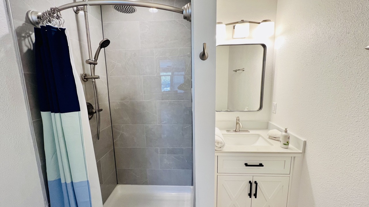 Photo of Bathroom in Metzger