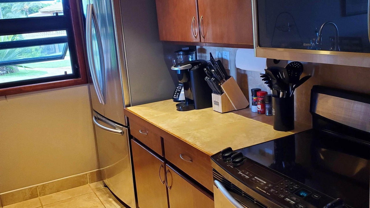 Photo of Kitchen in Maunaloa