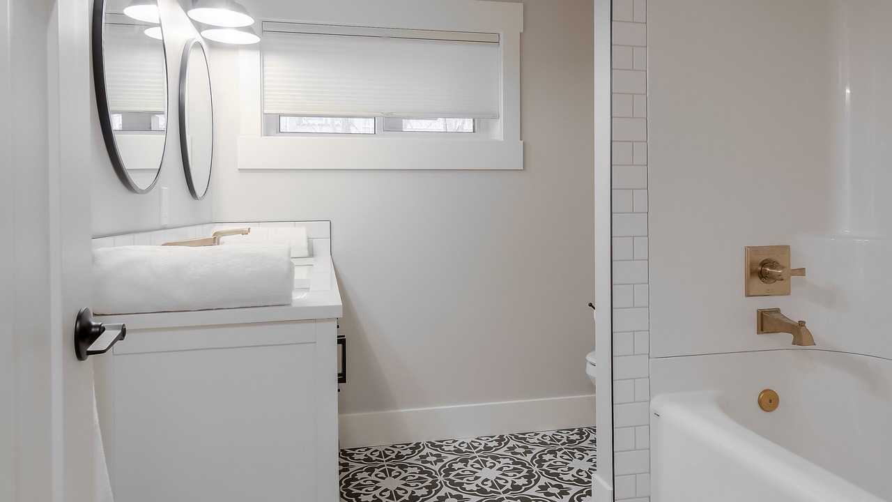 Photo of Bathroom in South Lethbridge