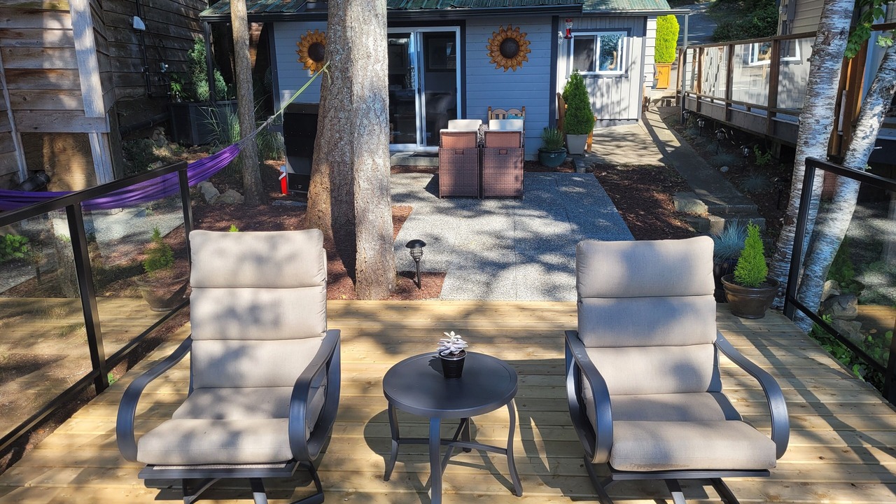 Photo of Patio Balcony in Quadra Island