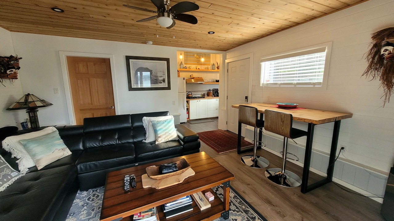 Photo of Livingroom in Quadra Island