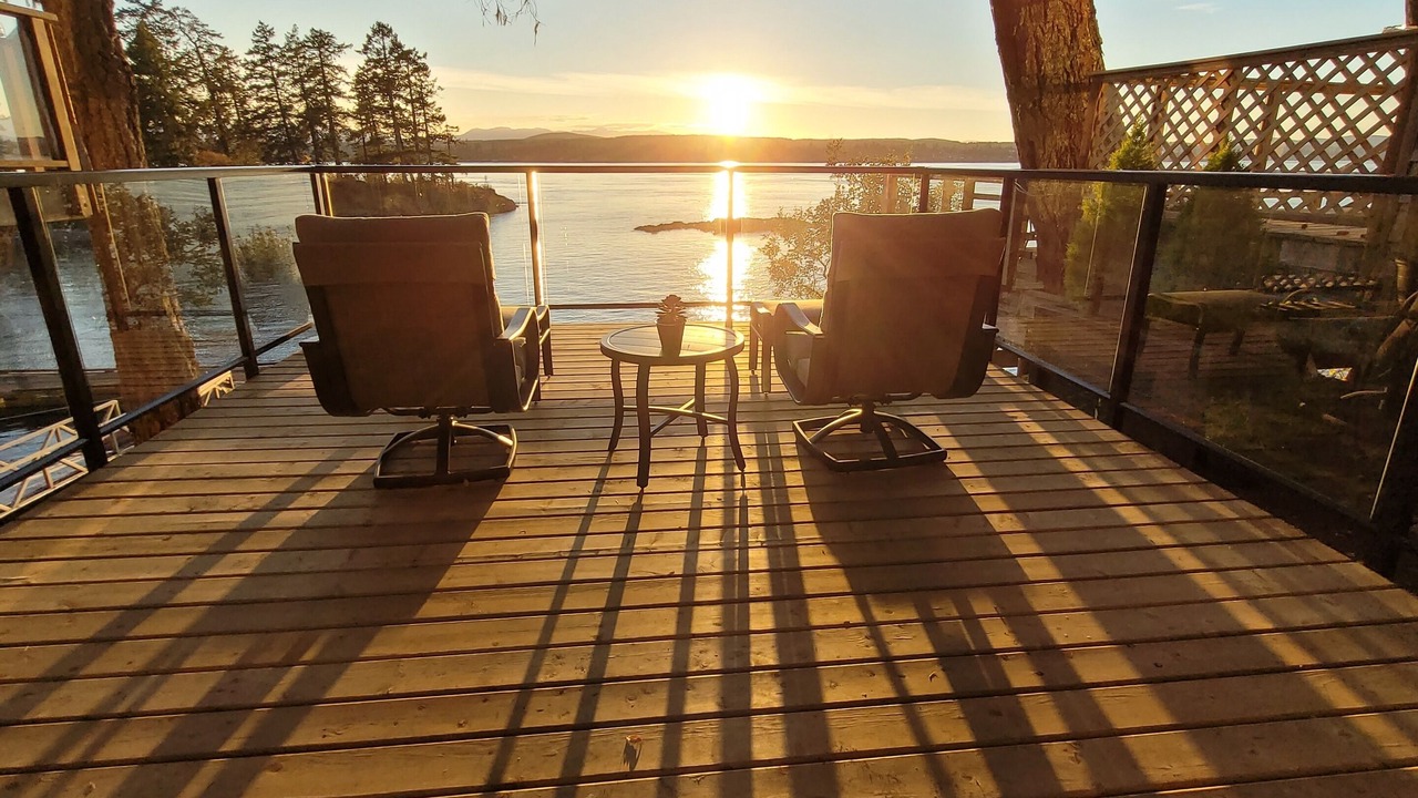 Photo of Patio Balcony in Quadra Island