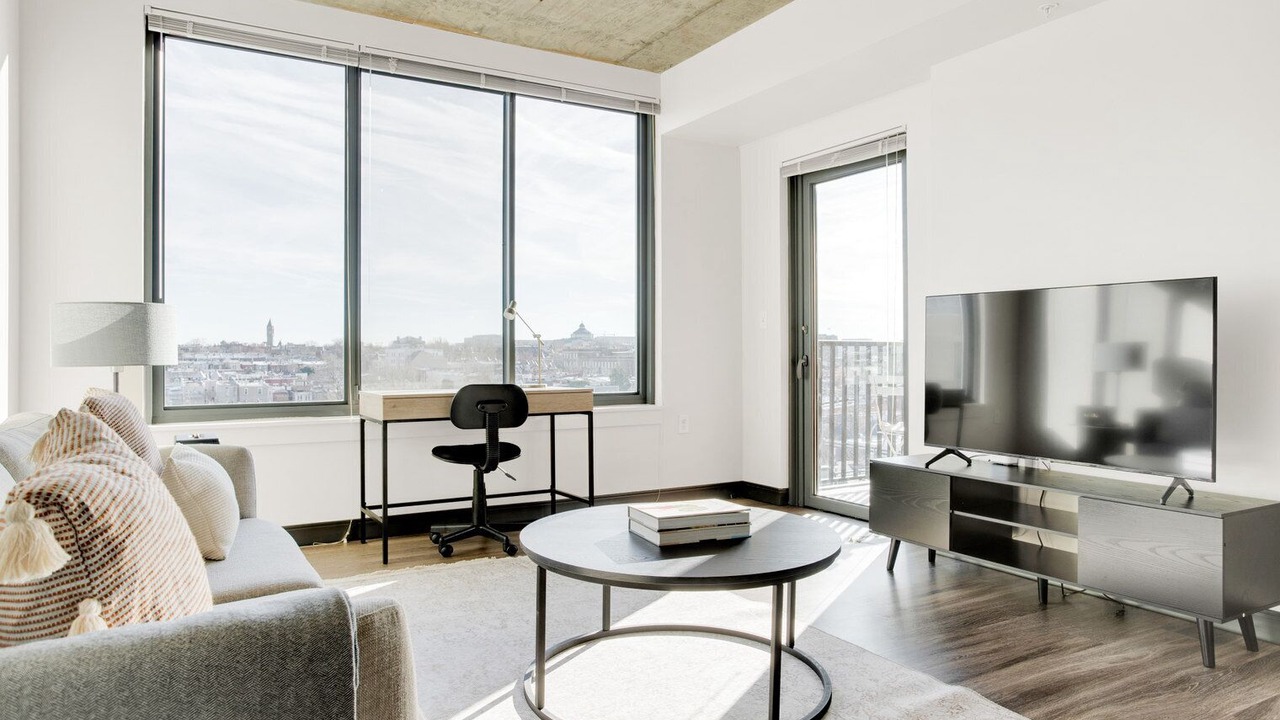Photo of Livingroom in H Street Corridor