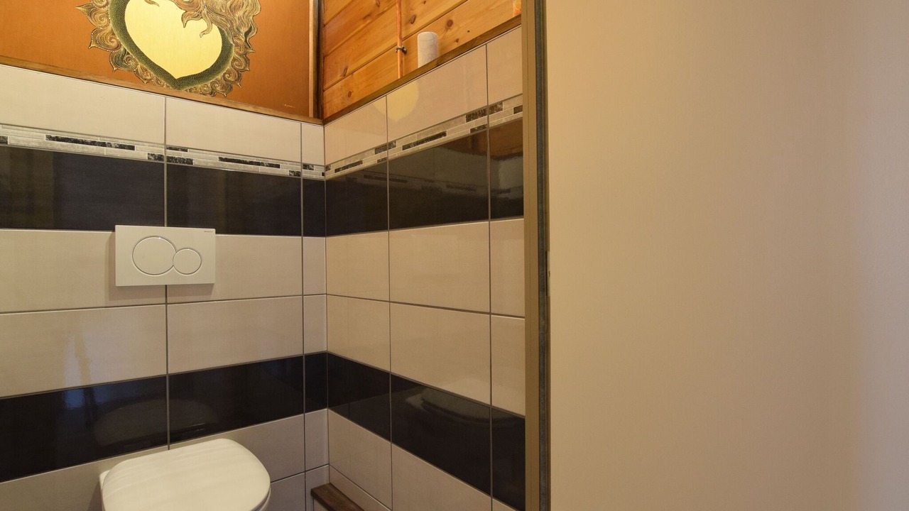 Photo of Bathroom in Weris