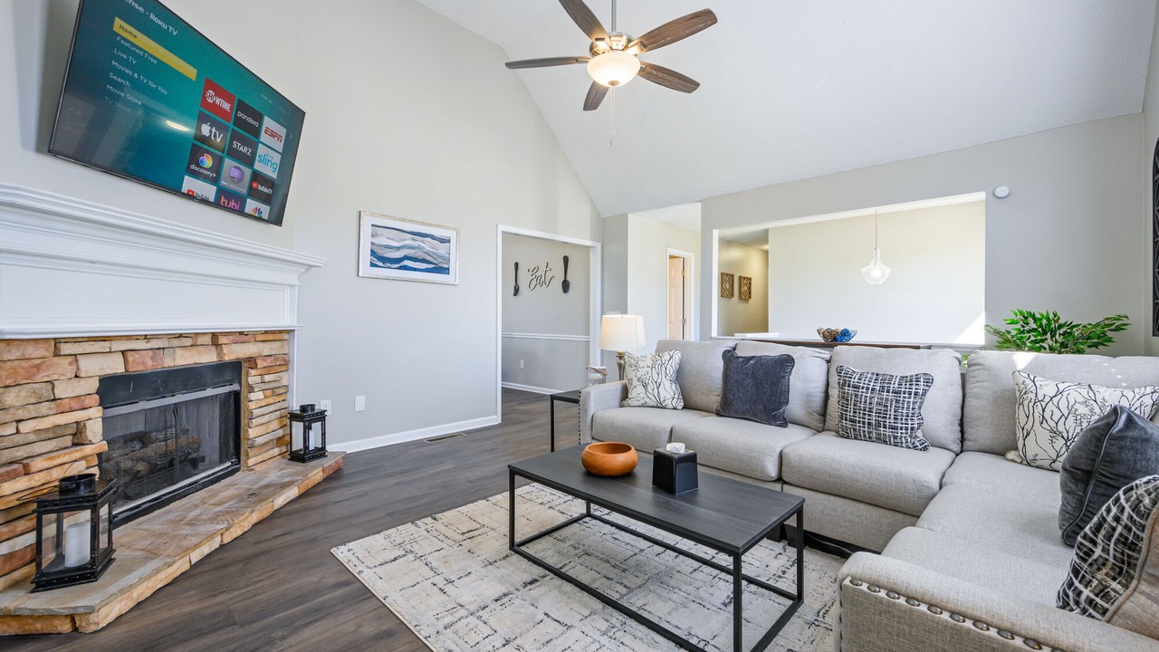 Photo of Livingroom in Adairsville
