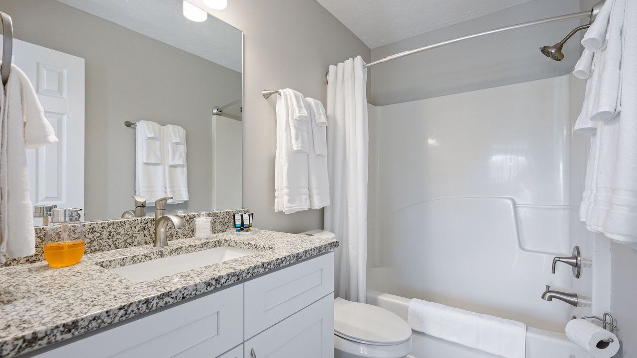 Photo of Bathroom in Adairsville