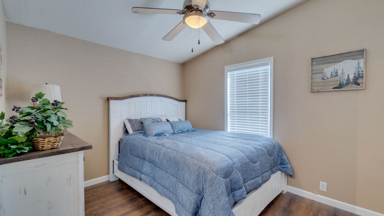 Photo of Bedroom in Munds Park