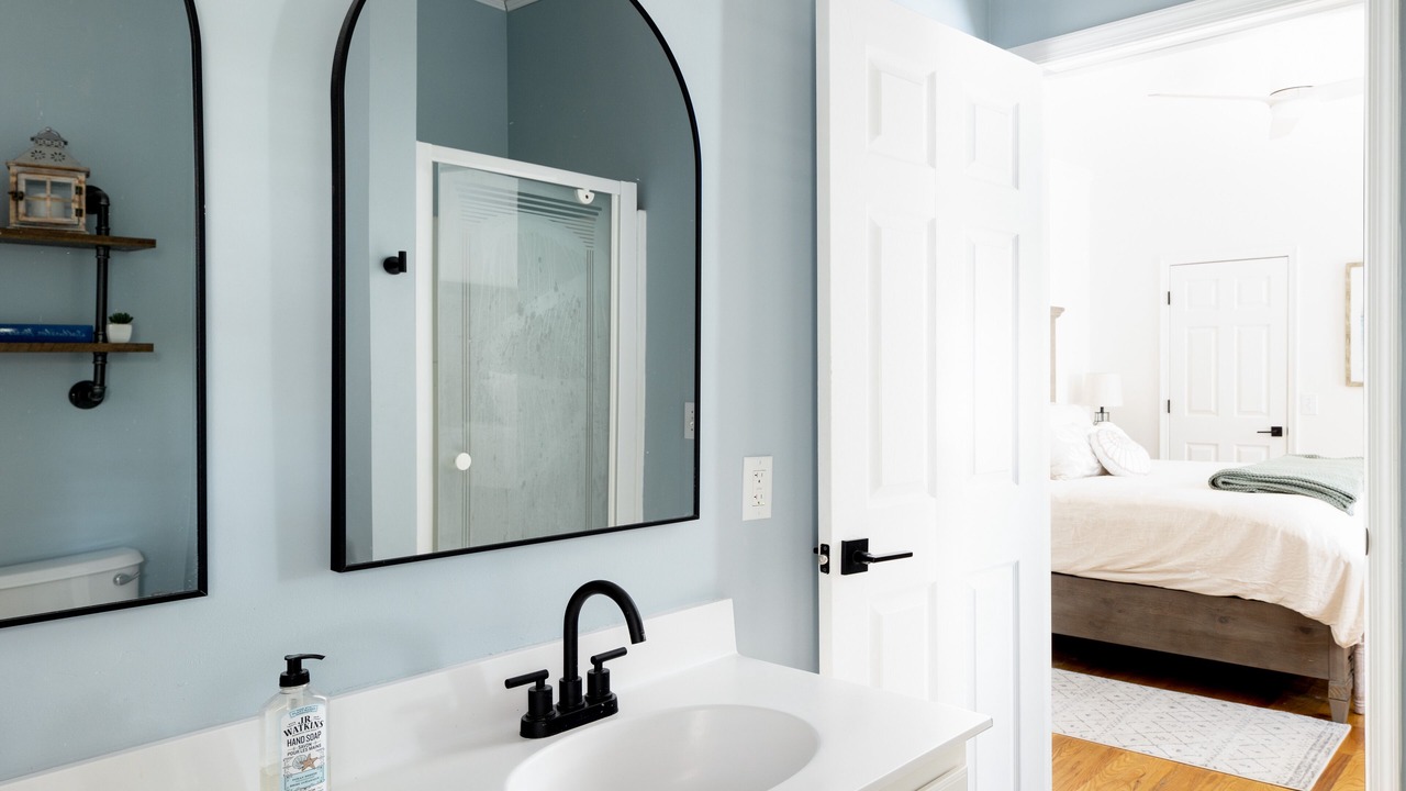 Photo of Bathroom in Sunset Point