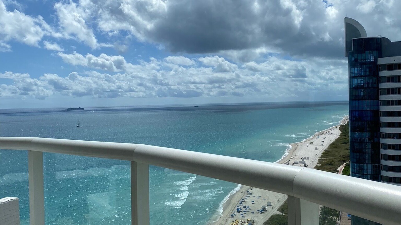 Photo of Outdoor in Mid Beach