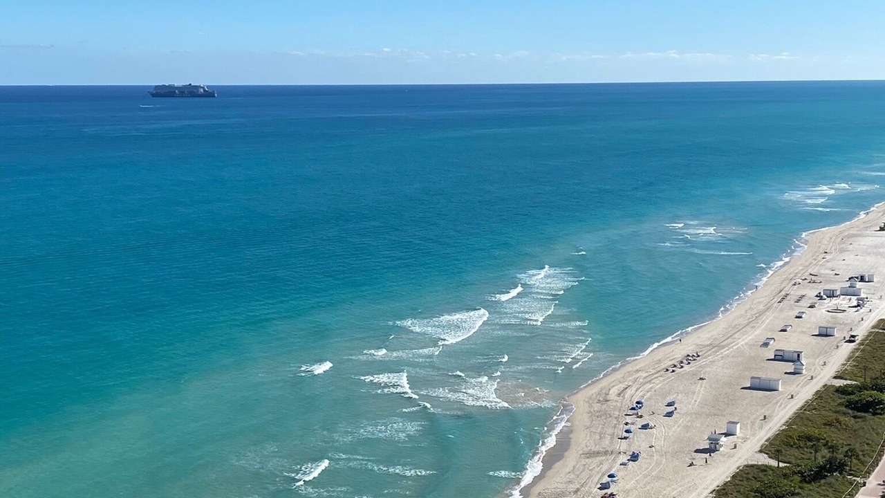 Photo of Others in Mid Beach