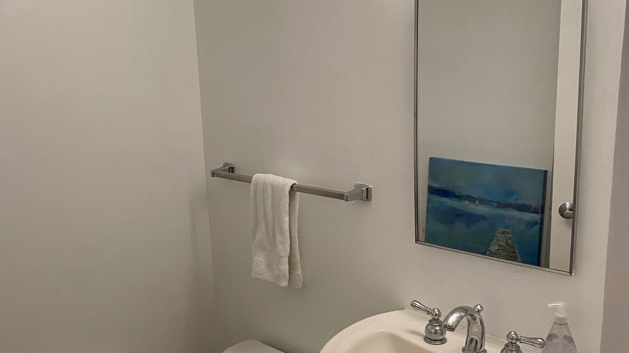 Photo of Bathroom in Mid Beach