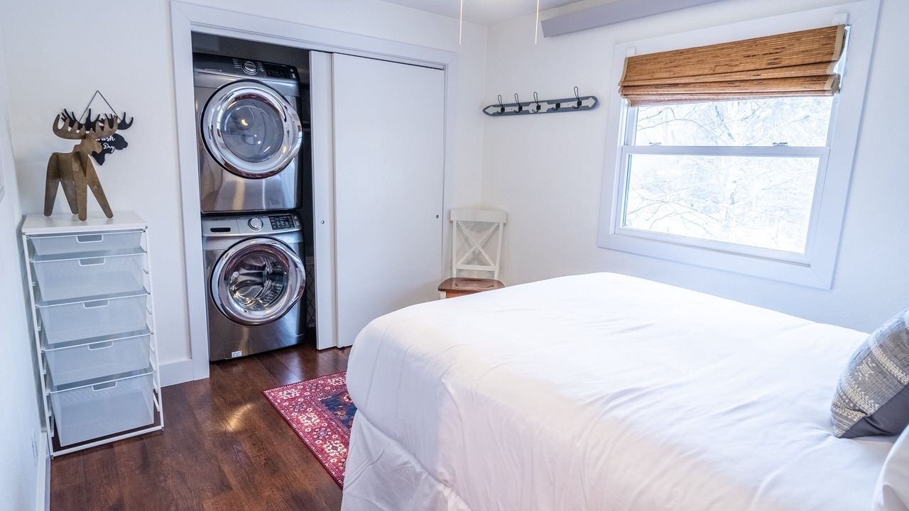 Photo of Bedroom in Teton Pines