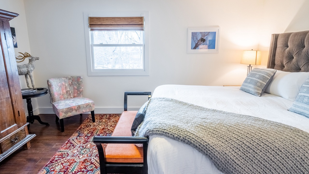 Photo of Bedroom in Teton Pines