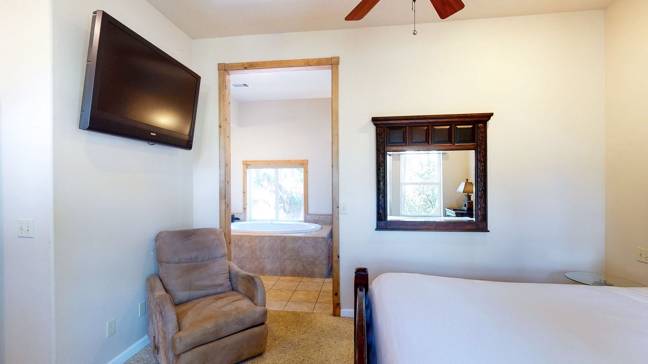 Photo of Bedroom in Bass Lake