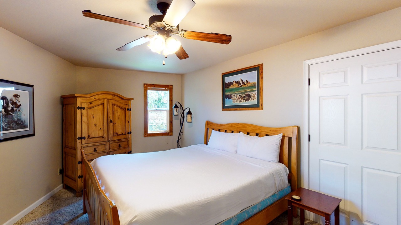 Photo of Bedroom in Bass Lake