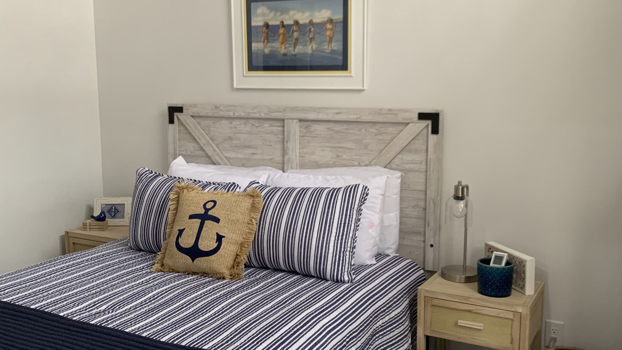 Photo of Bedroom in Pettit