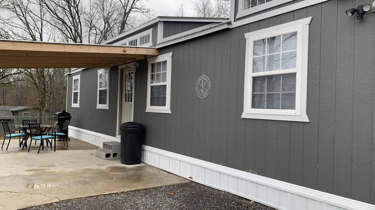 Photo of Outdoor in Pettit