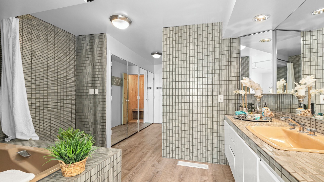 Photo of Bathroom in West Newport