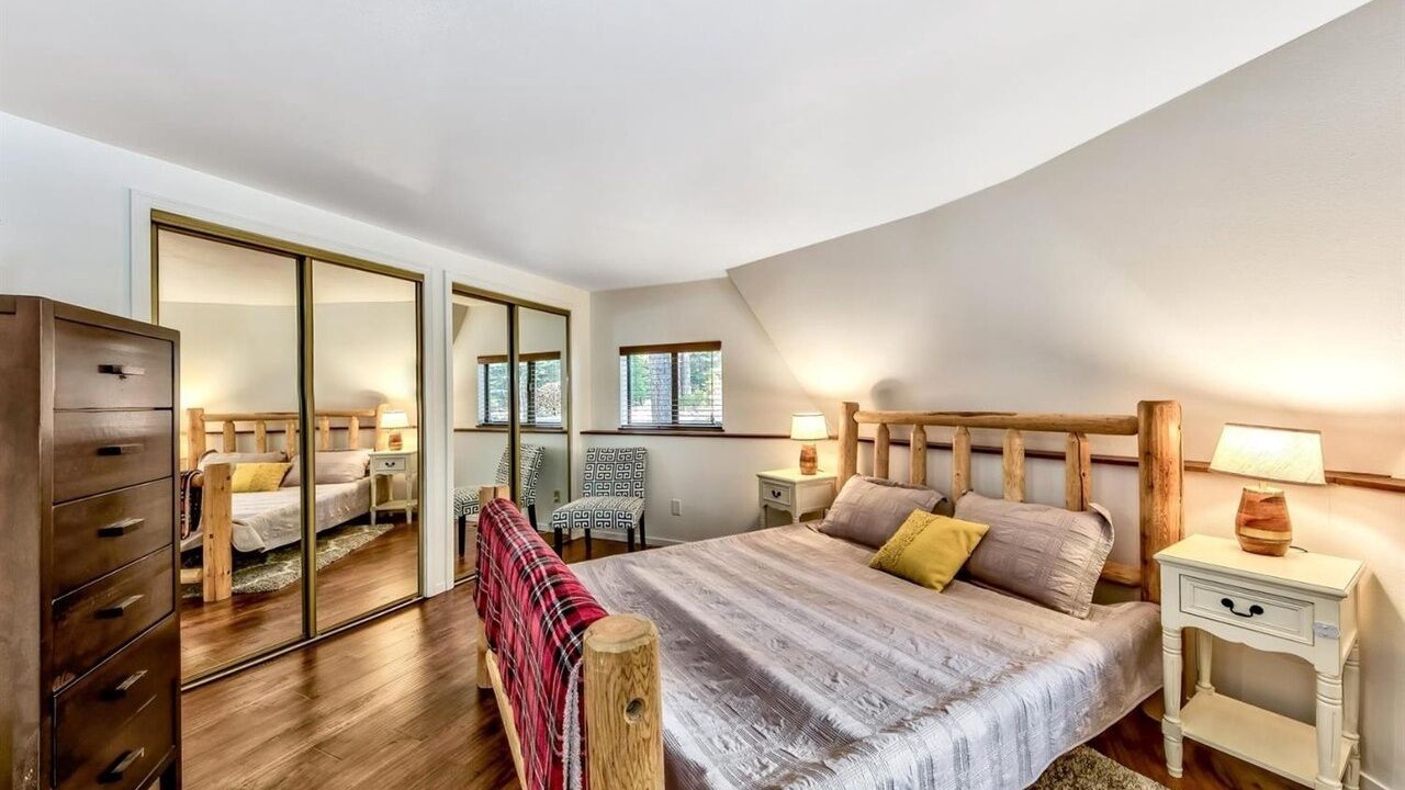 Photo of Bedroom in Country Club Estates