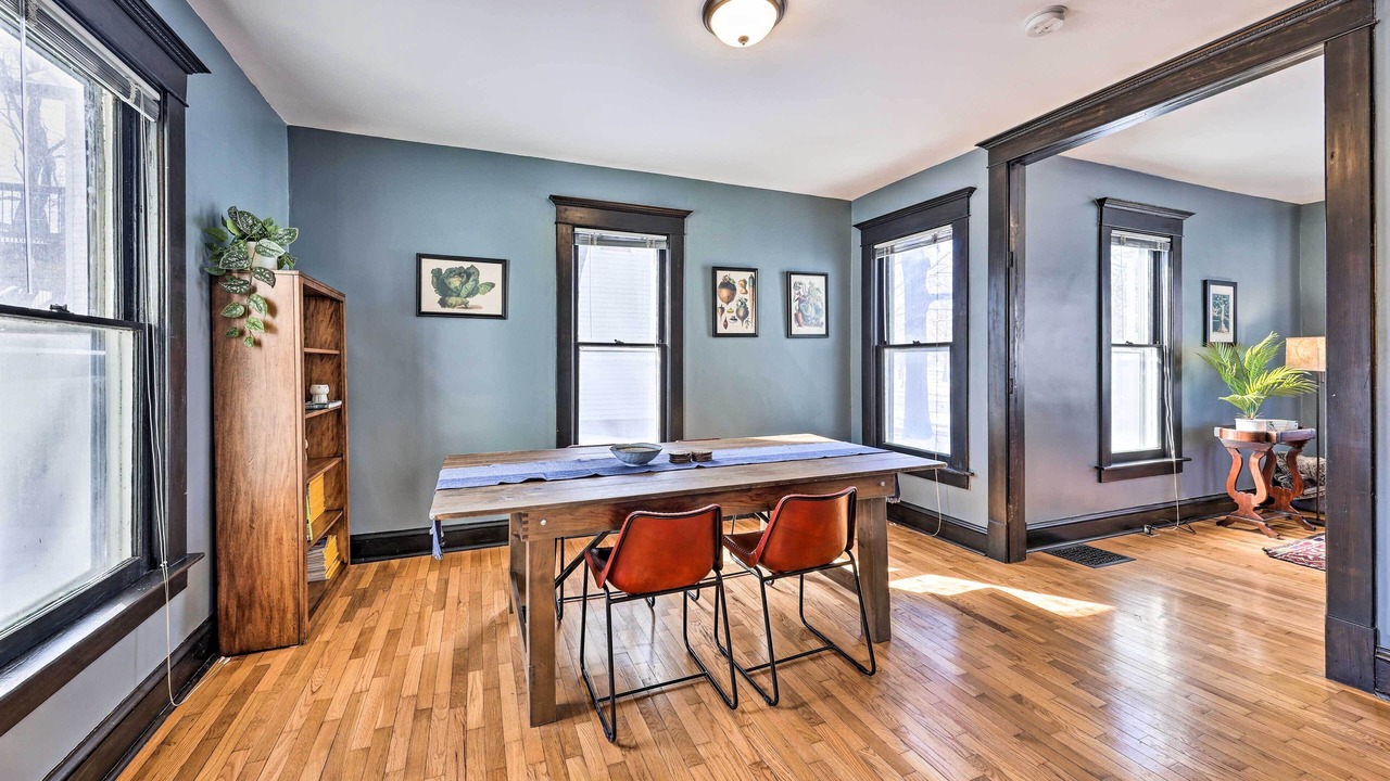 Photo of Bedroom in Lawrence