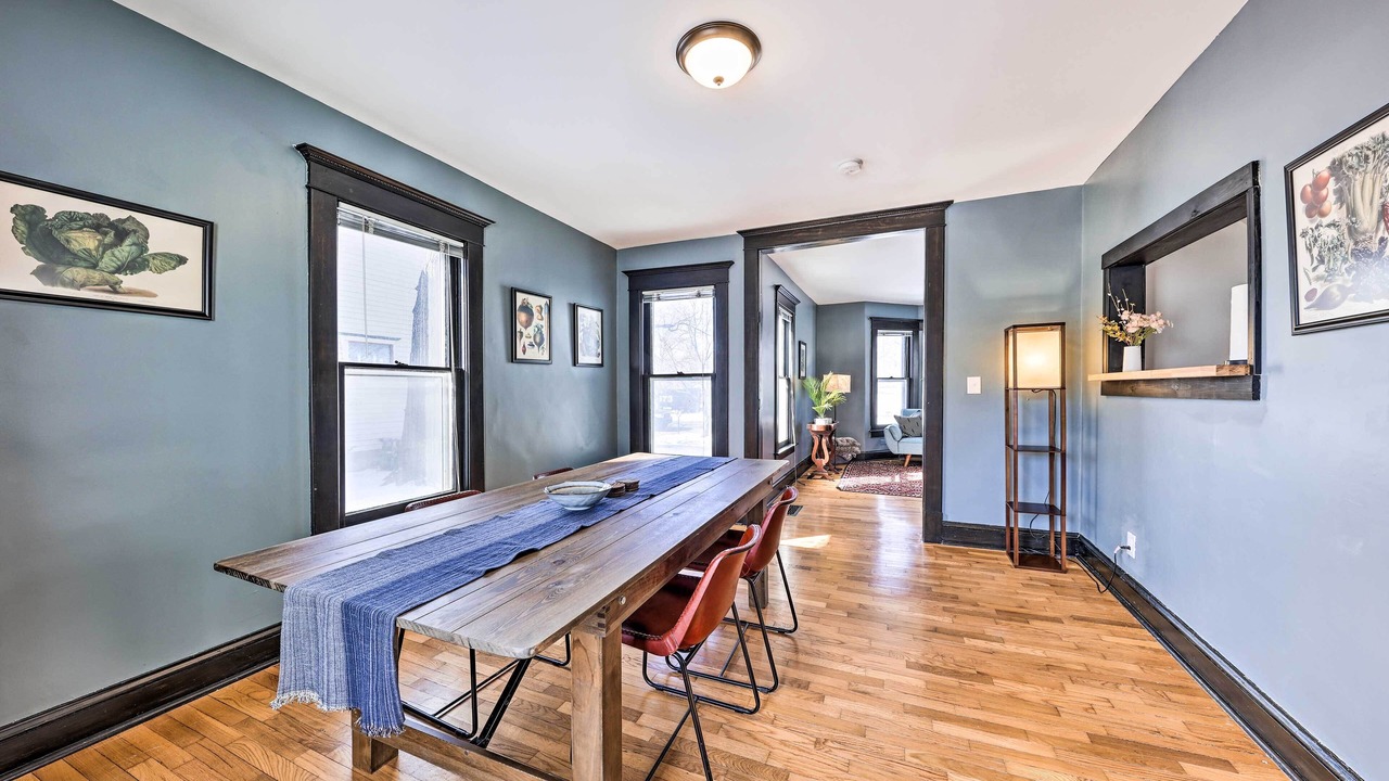 Photo of Bedroom in Lawrence