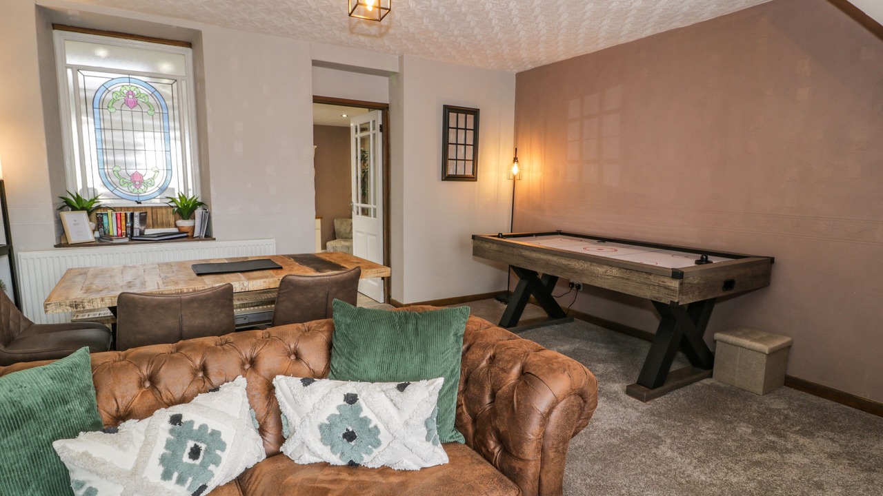 Photo of Livingroom in Rhiwbryfdir