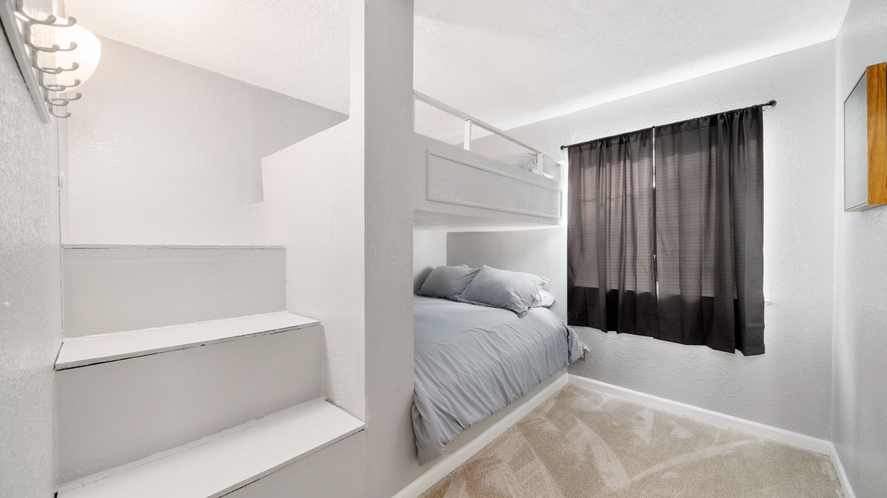 Photo of Bedroom in Southwestern Sacramento
